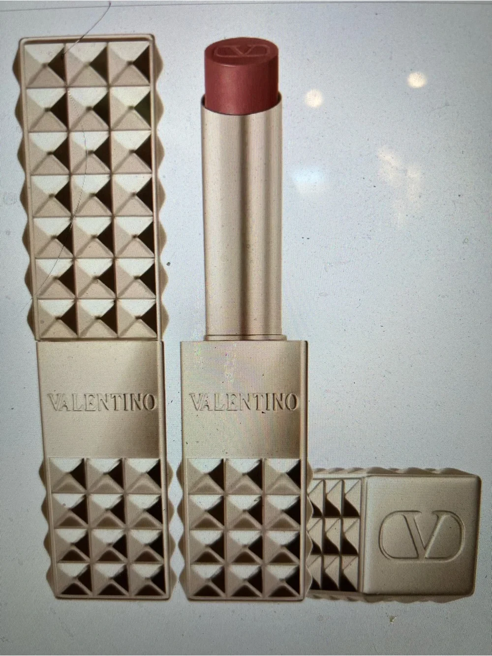 Valentino Full Size Spike Matte Lipstick 134R Couture In The Streets .08 Oz New